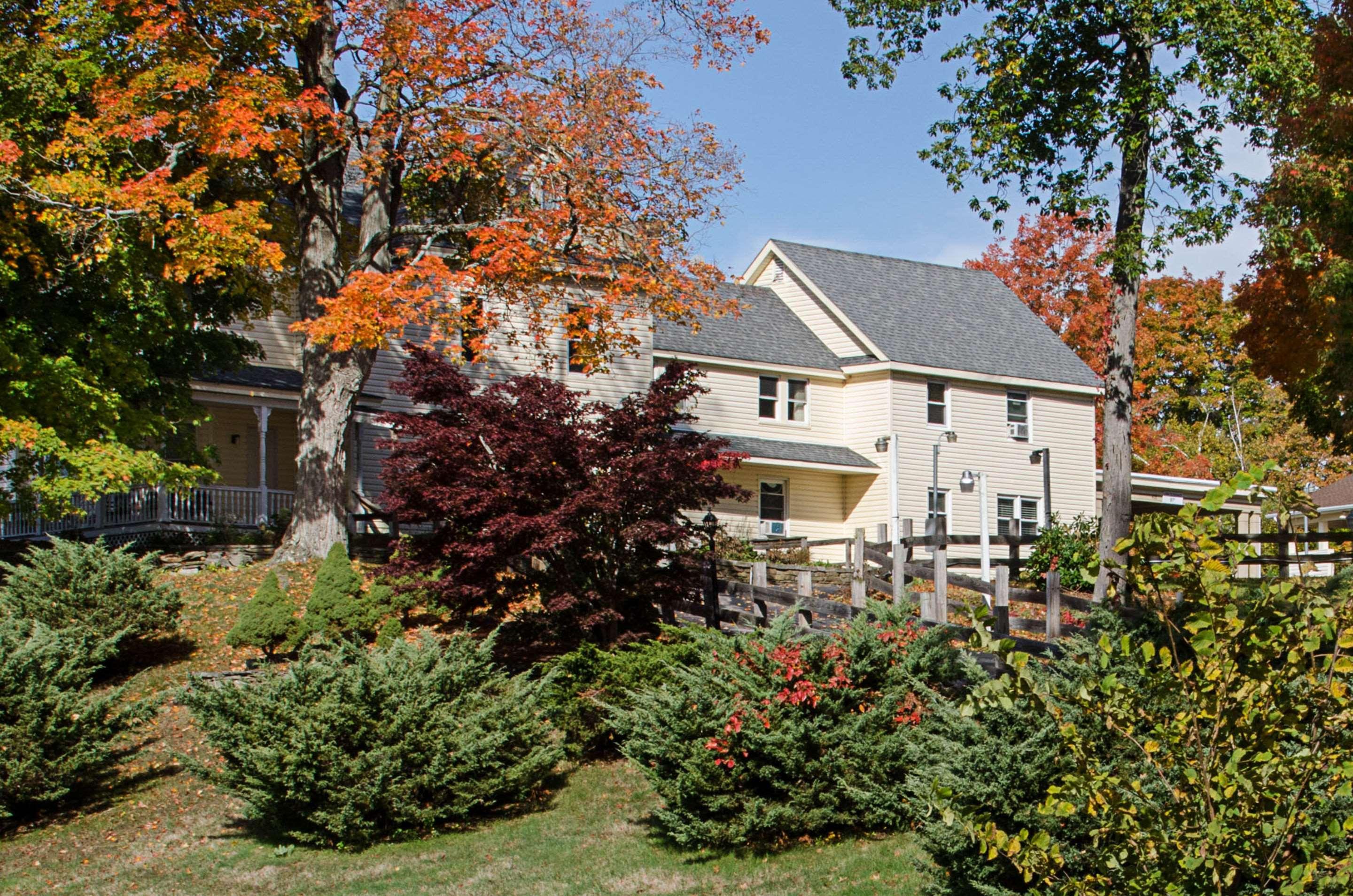 Econo Lodge Sturbridge Route 20 Bagian luar foto