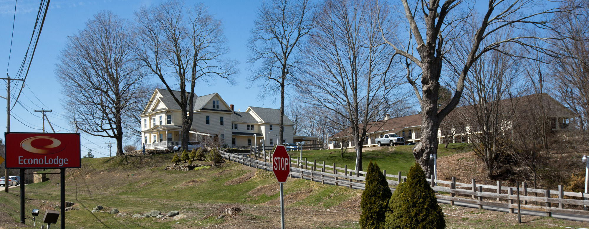 Econo Lodge Sturbridge Route 20 Bagian luar foto